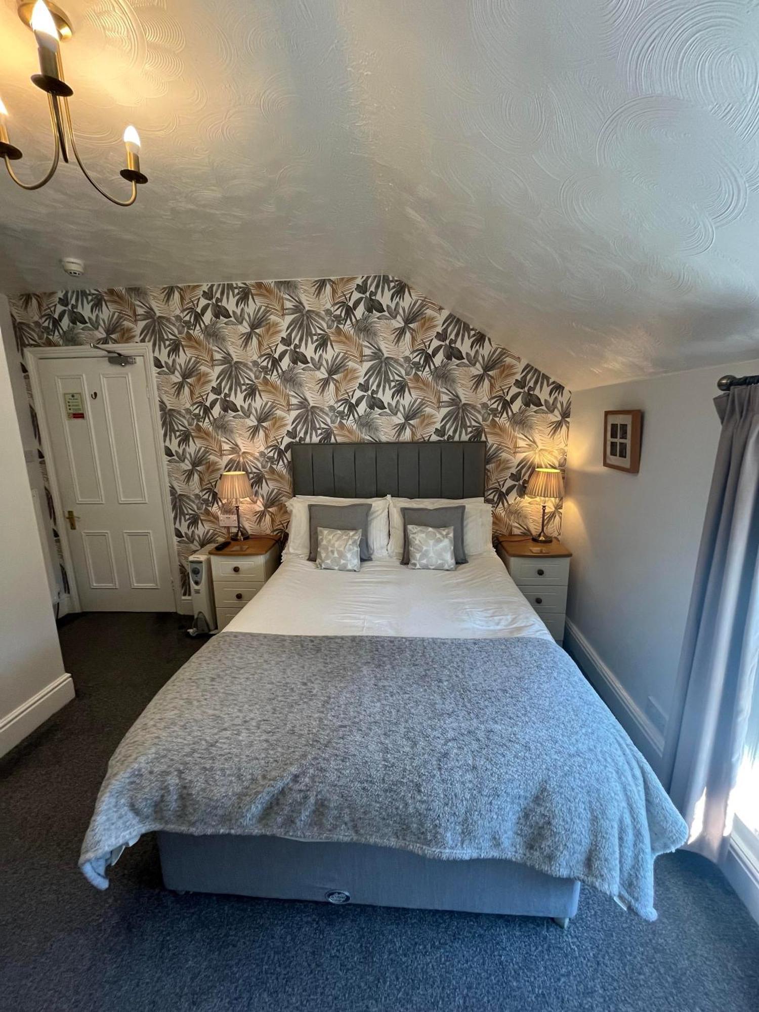 Bryn Derwen Guest House Конуи Стая снимка