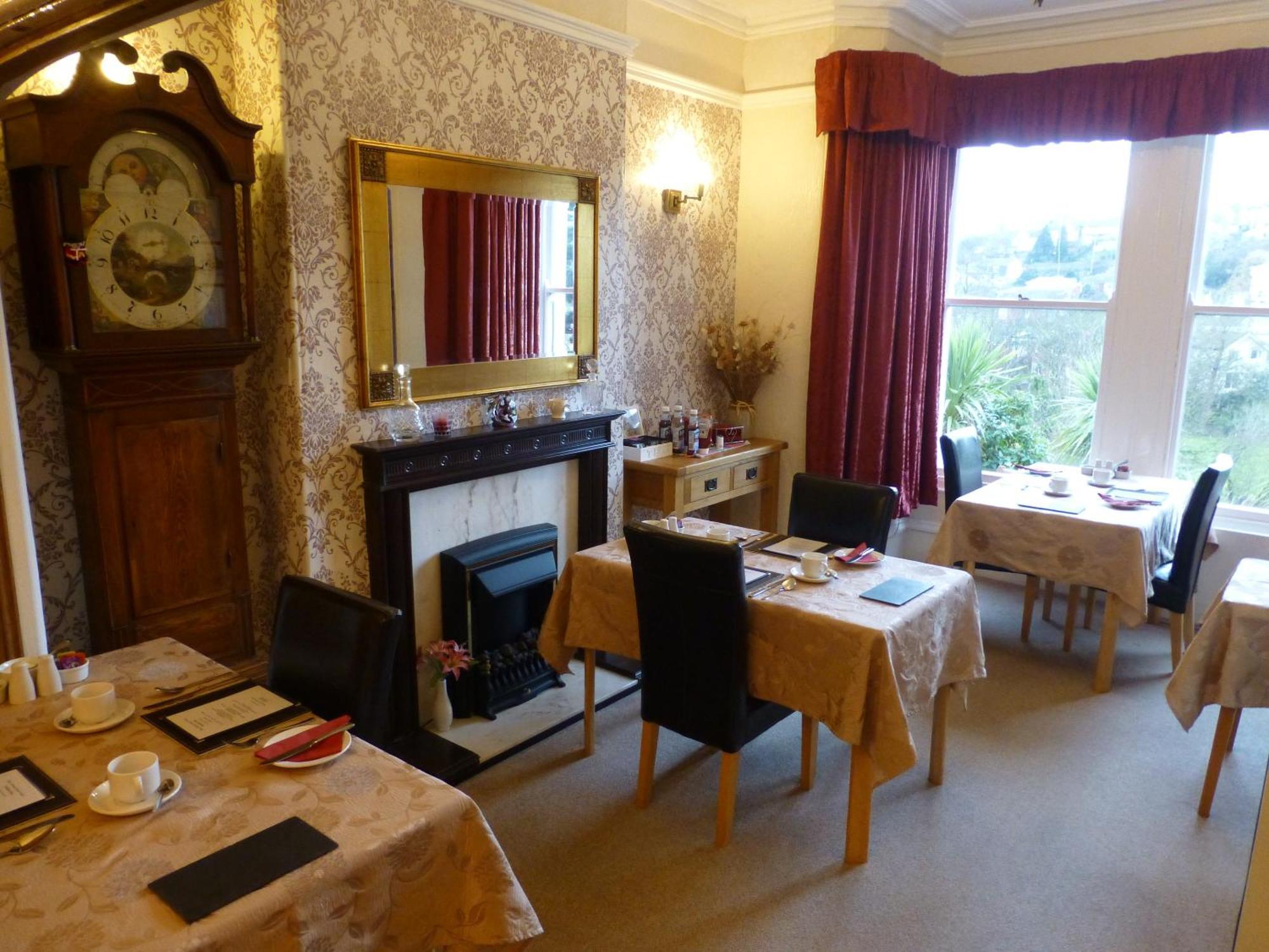 Bryn Derwen Guest House Конуи Екстериор снимка